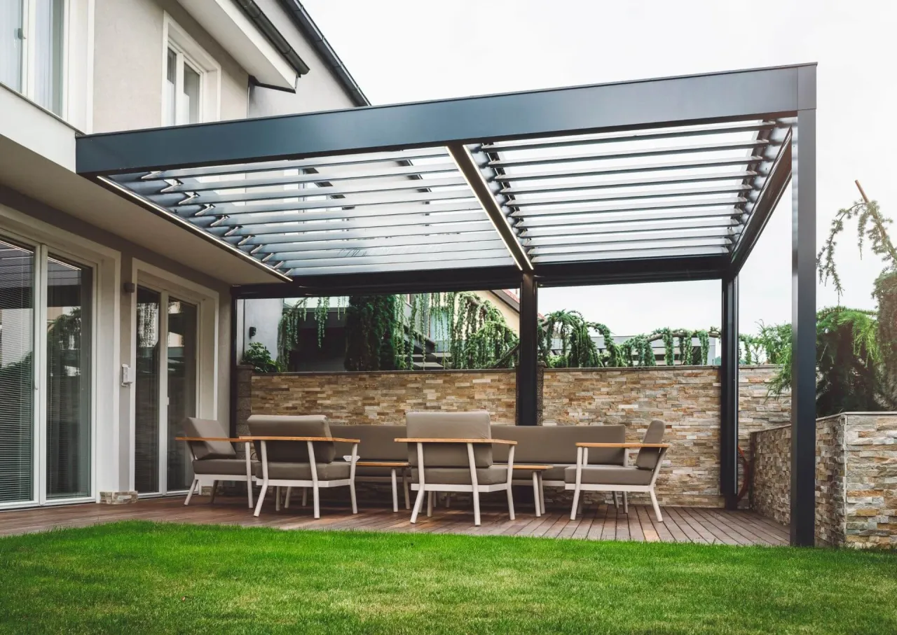 Poliwęglan lity i komorowy na zadaszenie tarasu