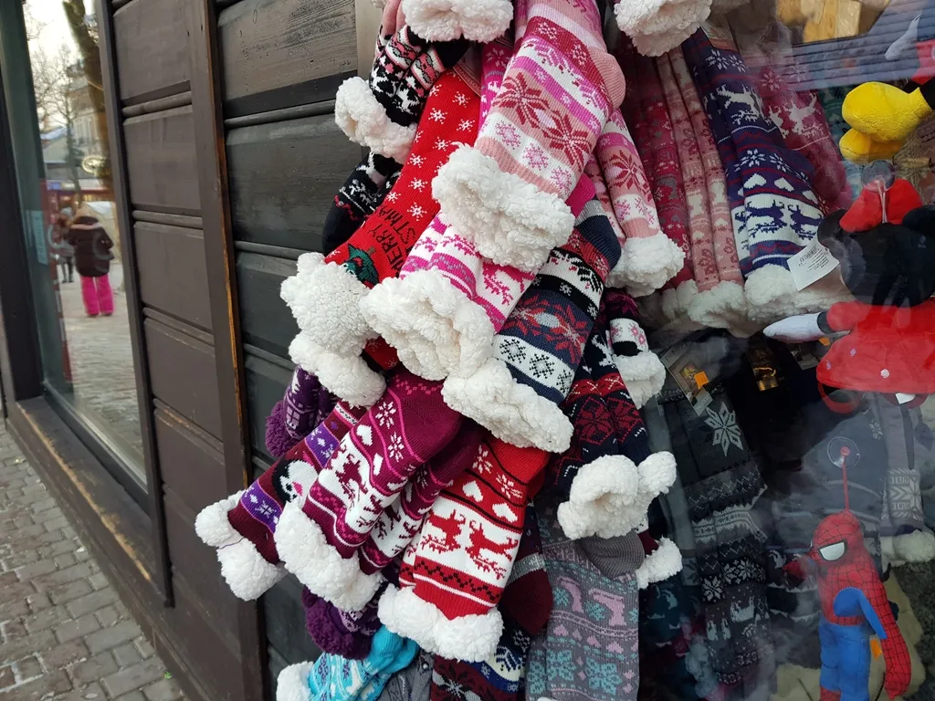 Zdjęcie Co warto kupić w Zakopanem? Najlepsze pamiątki i regionalne smaki