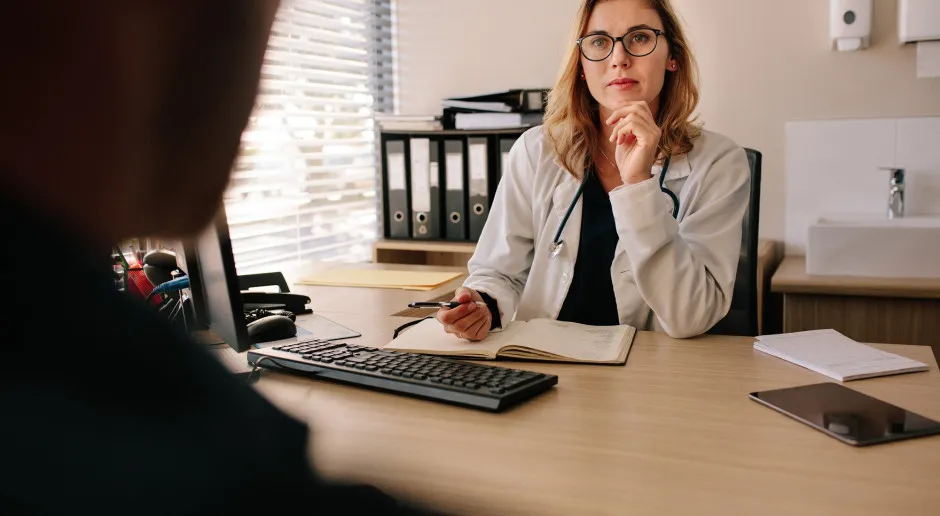 Pacjent u lekarza POZ skierowanie do specjalisty