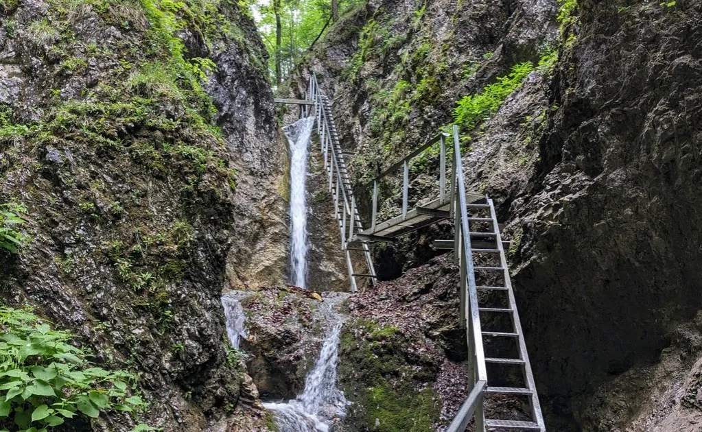 Janosikowe Diery drabinki wodospady