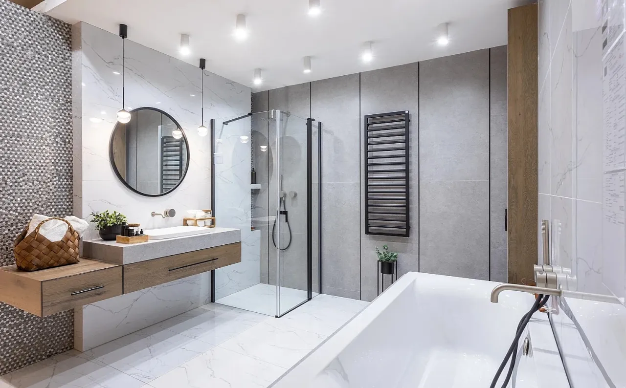 mała łazienka walk-in podwieszana ceramika duże płytki