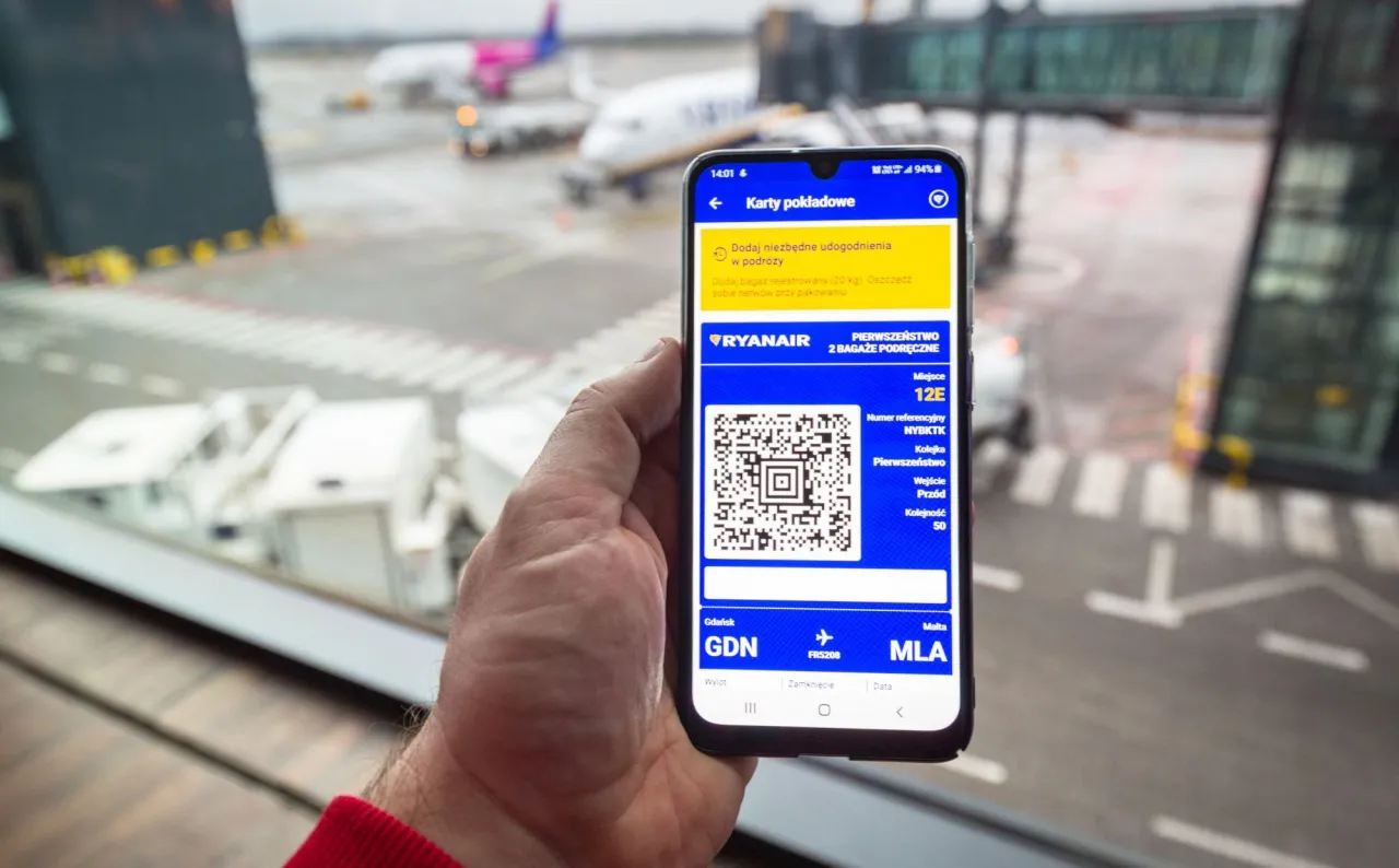 mapa lotnisk wymagających papierowej karty pokładowej Ryanair