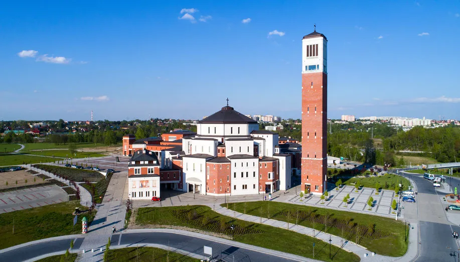 Zdjęcie Sanktuarium św Jana Pawła II w Krakowie: historia, relikwie i msze