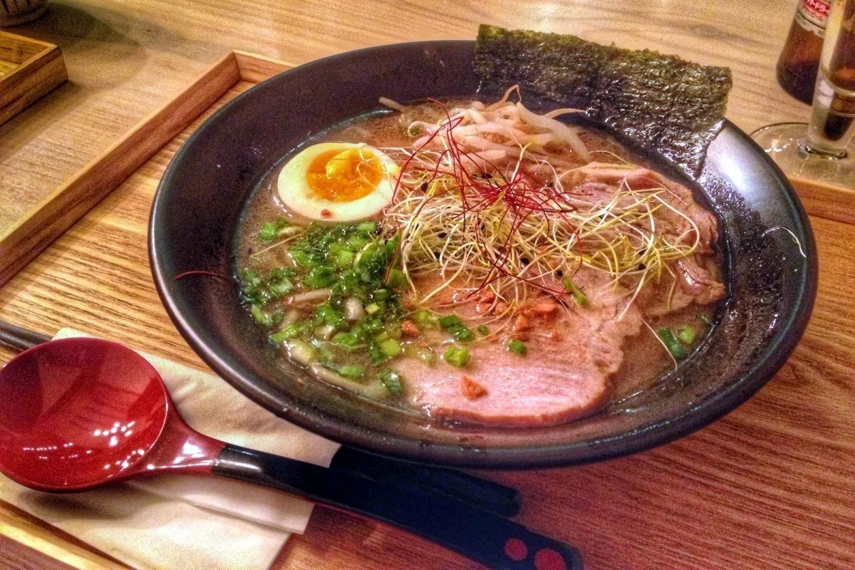 Ramen w restauracji w Polsce