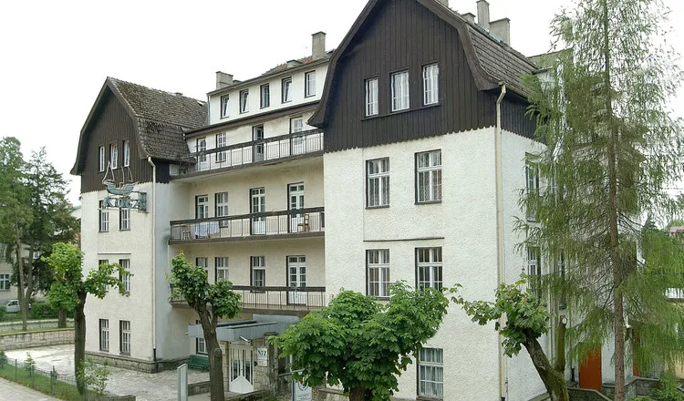 Sanatorium Koga Kudowa-Zdrój budynek lub zabiegi
