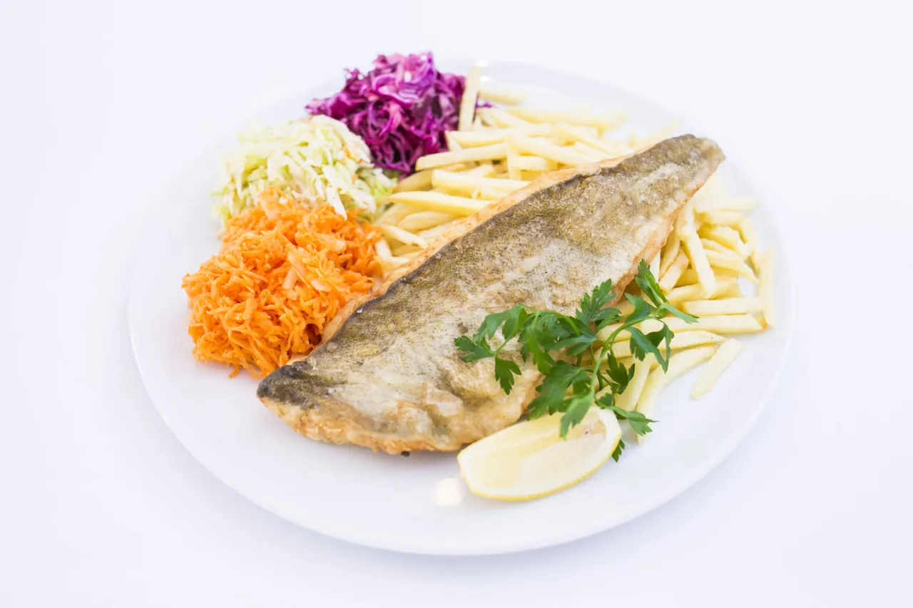 Świeża ryba smażona w Krynicy Morskiej