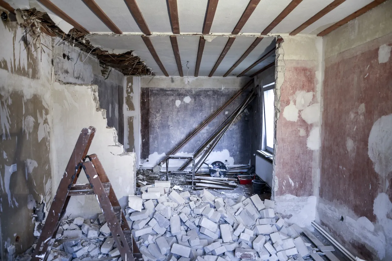 Remont starego domu formalności pozwolenie zgłoszenie