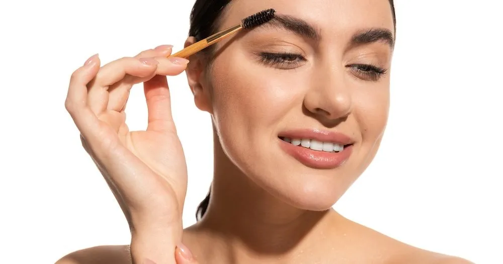 pielęgnacja brwi po nieudanej hennie