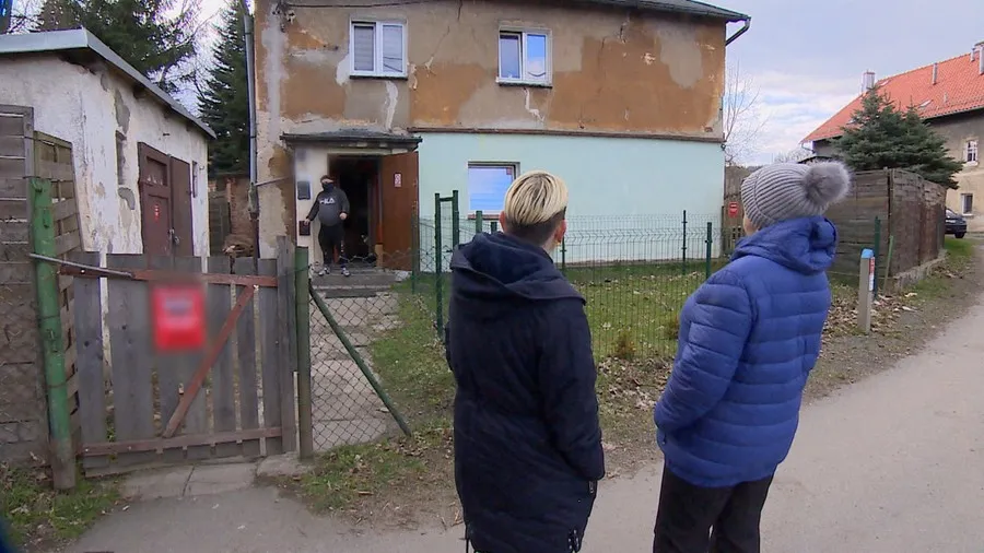 sąsiad hałasuje policja interwencja