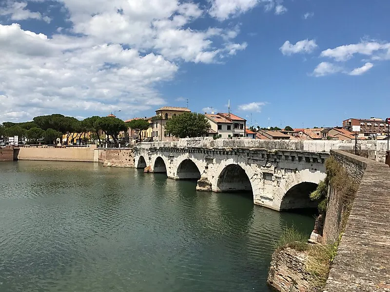 Rimini Most Tyberiusza i Łuk Augusta