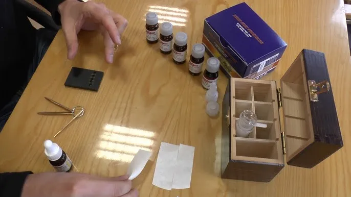 Jak wykonać test złota kwasem na kamieniu probierczym