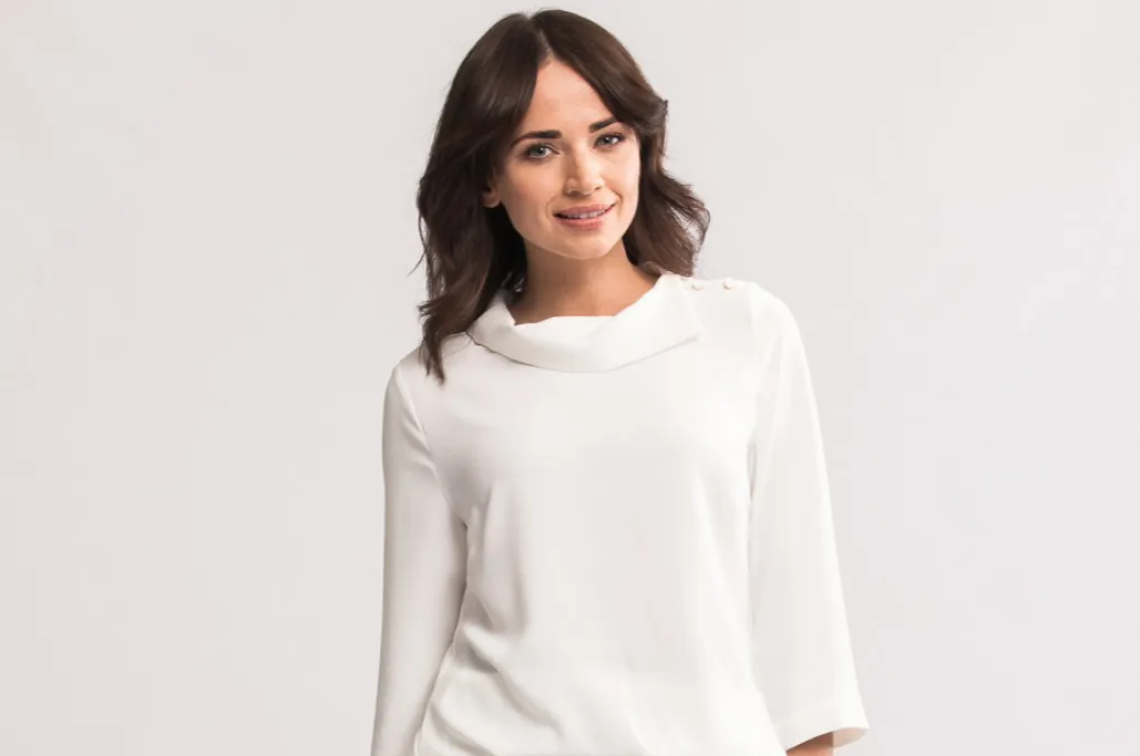 jak dbać o białe ubrania z poliestru