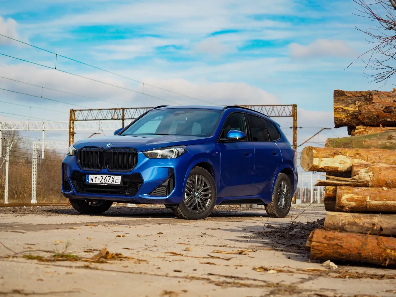 Zdjęcie BMW X1 M: Sportowy kompaktowy SUV z mocą 300 KM i xDrive
