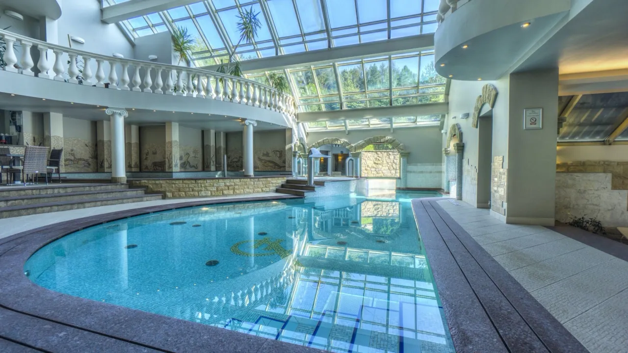 relaksujące jacuzzi spa