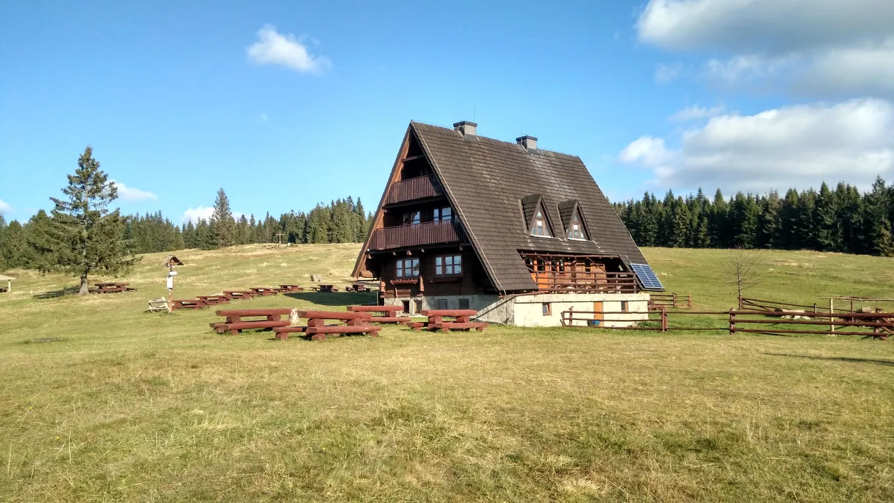 Bacówka PTTK Krawców Wierch panorama