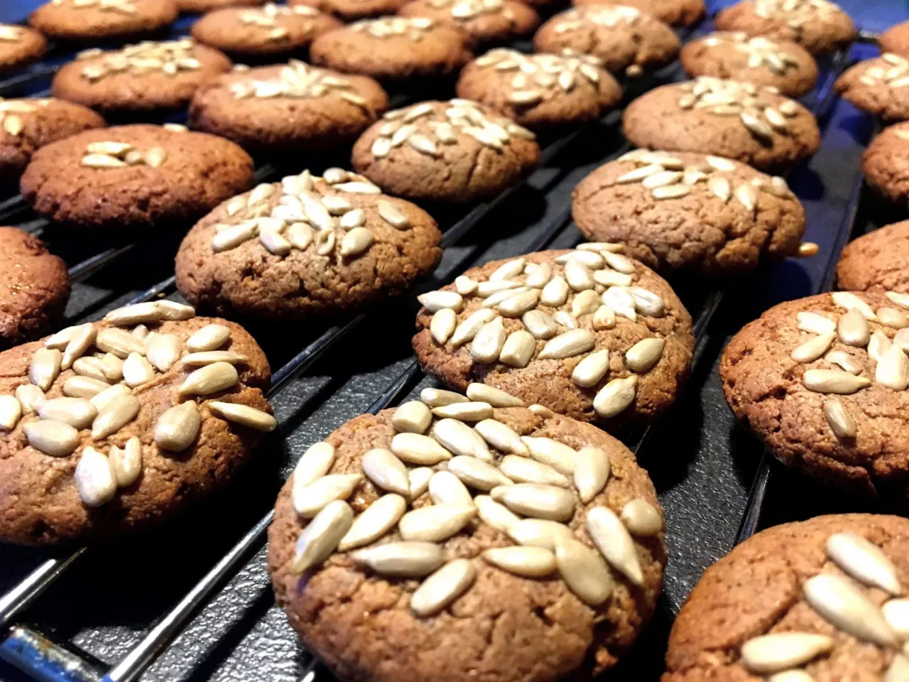 Keto ciastka z masła orzechowego bez mąki i cukru