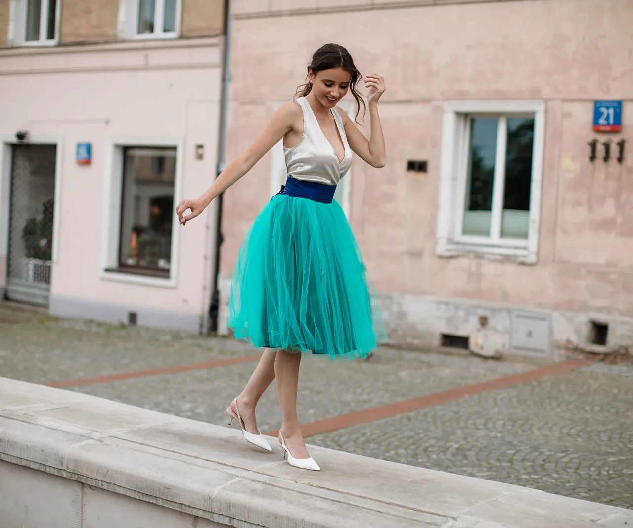 Tiulowa sp&oacute;dnica stylizacje eleganckie wesele