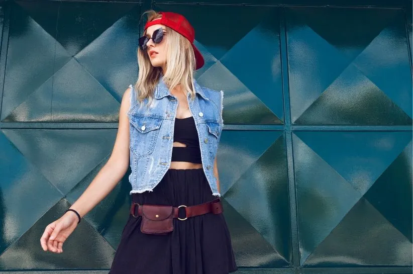 Kamizelka jeansowa damska z sukienką boho