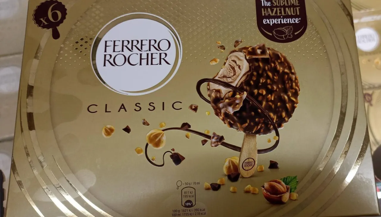 Lody Ferrero Rocher Classic. Jedno lody to 195 kcal. Pyszna czekolada i orzechy laskowe.