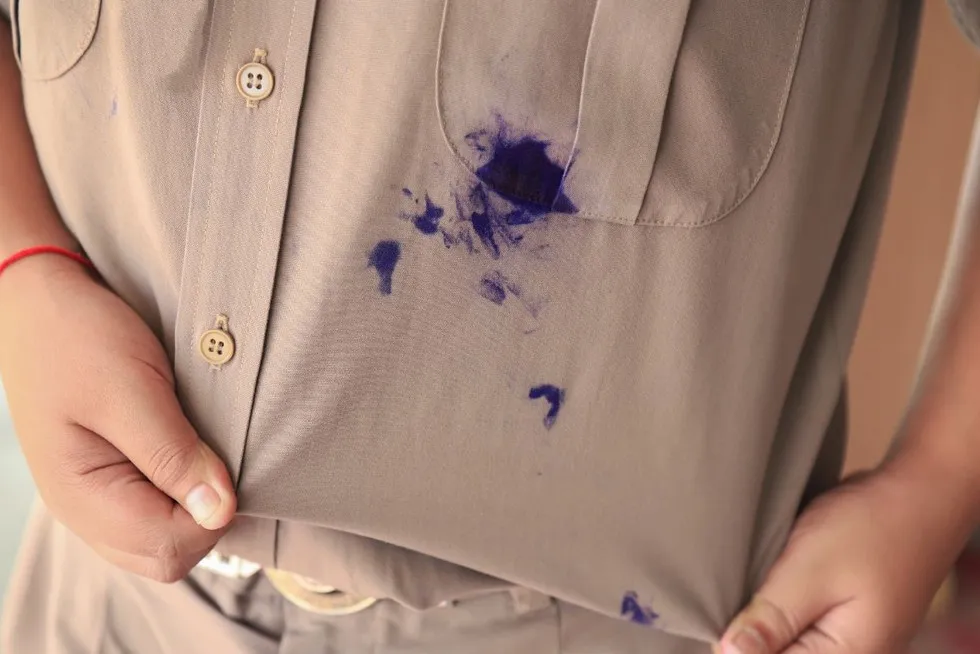 Domowe sposoby na plamy z długopisu środki