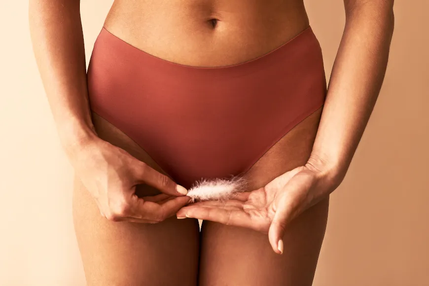 kobieta z problemami dna miednicy, nietrzymanie moczu, ból miednicy