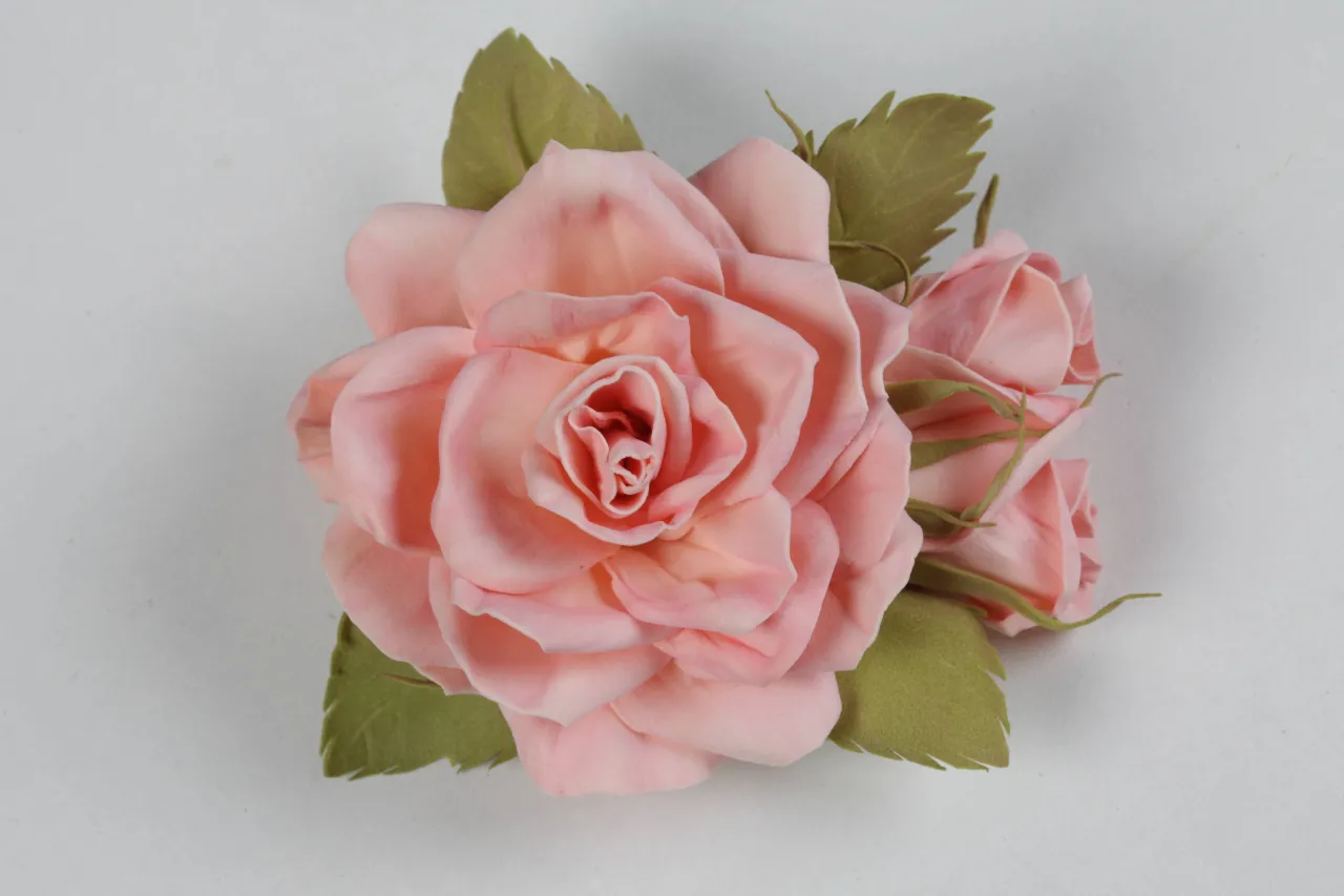 Kwiaty z foamiranu instrukcja krok po kroku