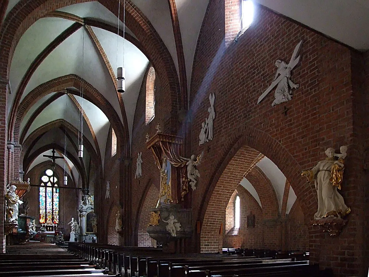 Bazylika Matki Bożej Pokornej w Rudach z lotu ptaka