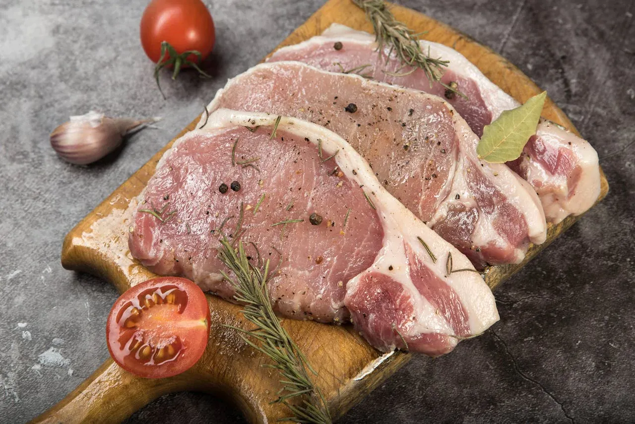 Zdjęcie Czy schab po wędzeniu trzeba parzyć, aby zachować jego smak?