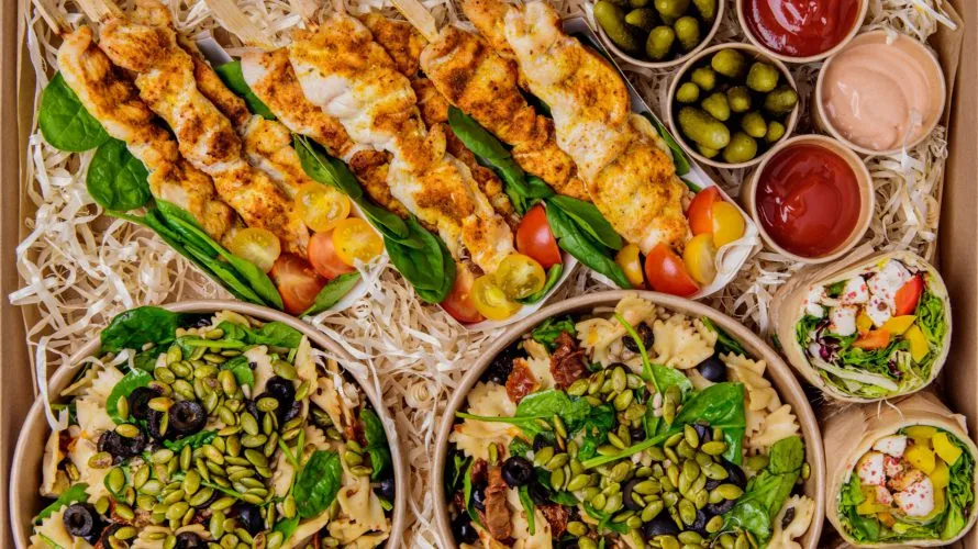 catering dla pracownik&oacute;w w biurze