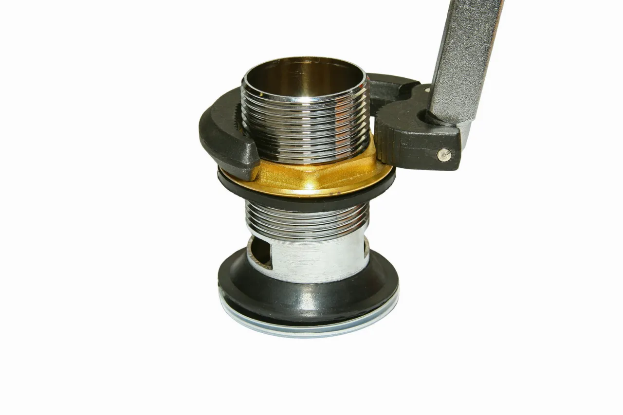 Narzędzia do montażu kranu