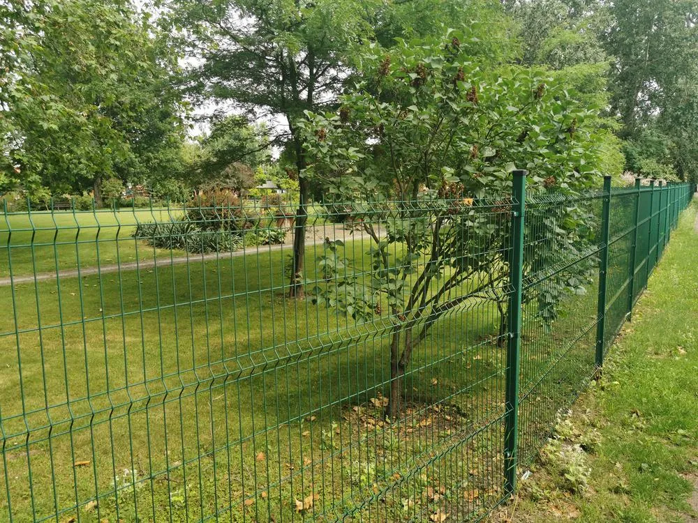 Zdjęcie Ile kosztuje montaż ogrodzenia panelowego? Sprawdź ceny i porady