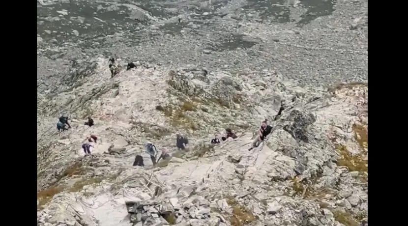zagrożenia w g&oacute;rach spadające kamienie