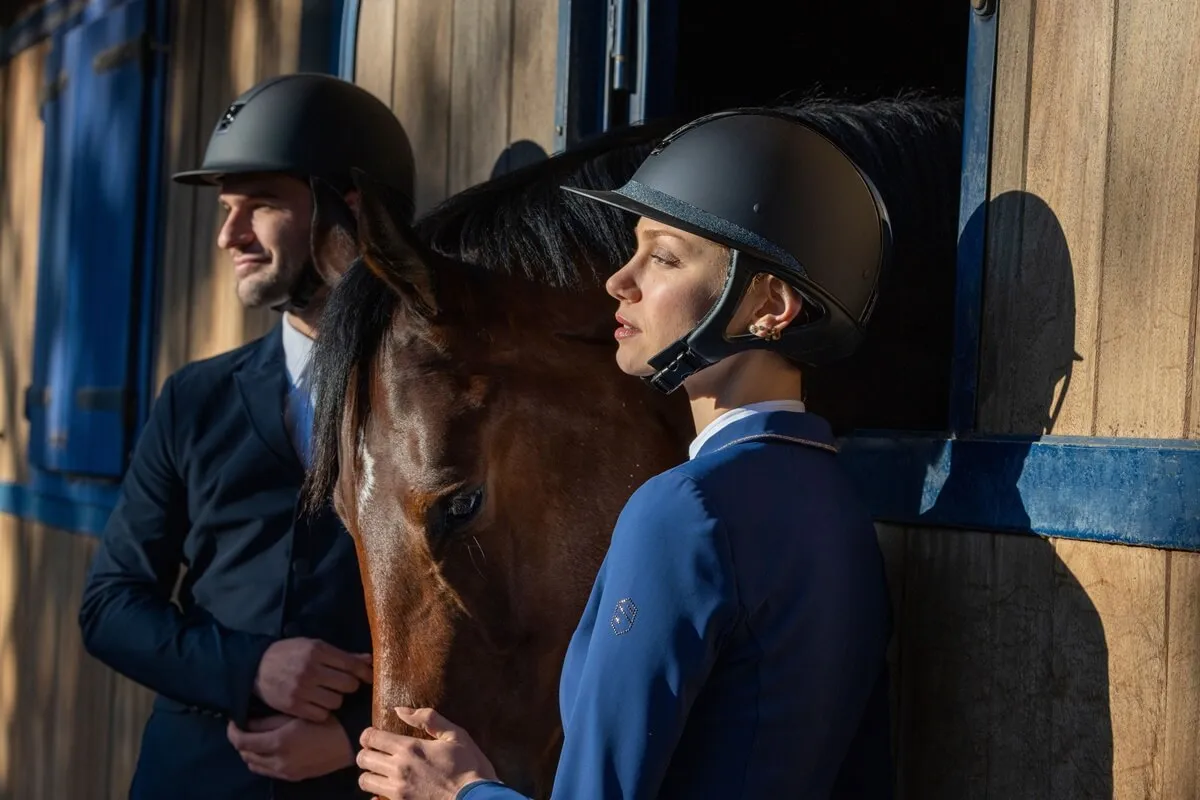 Porównanie koszulek jeździeckich konkursowych marek Pikeur Samshield Fair Play