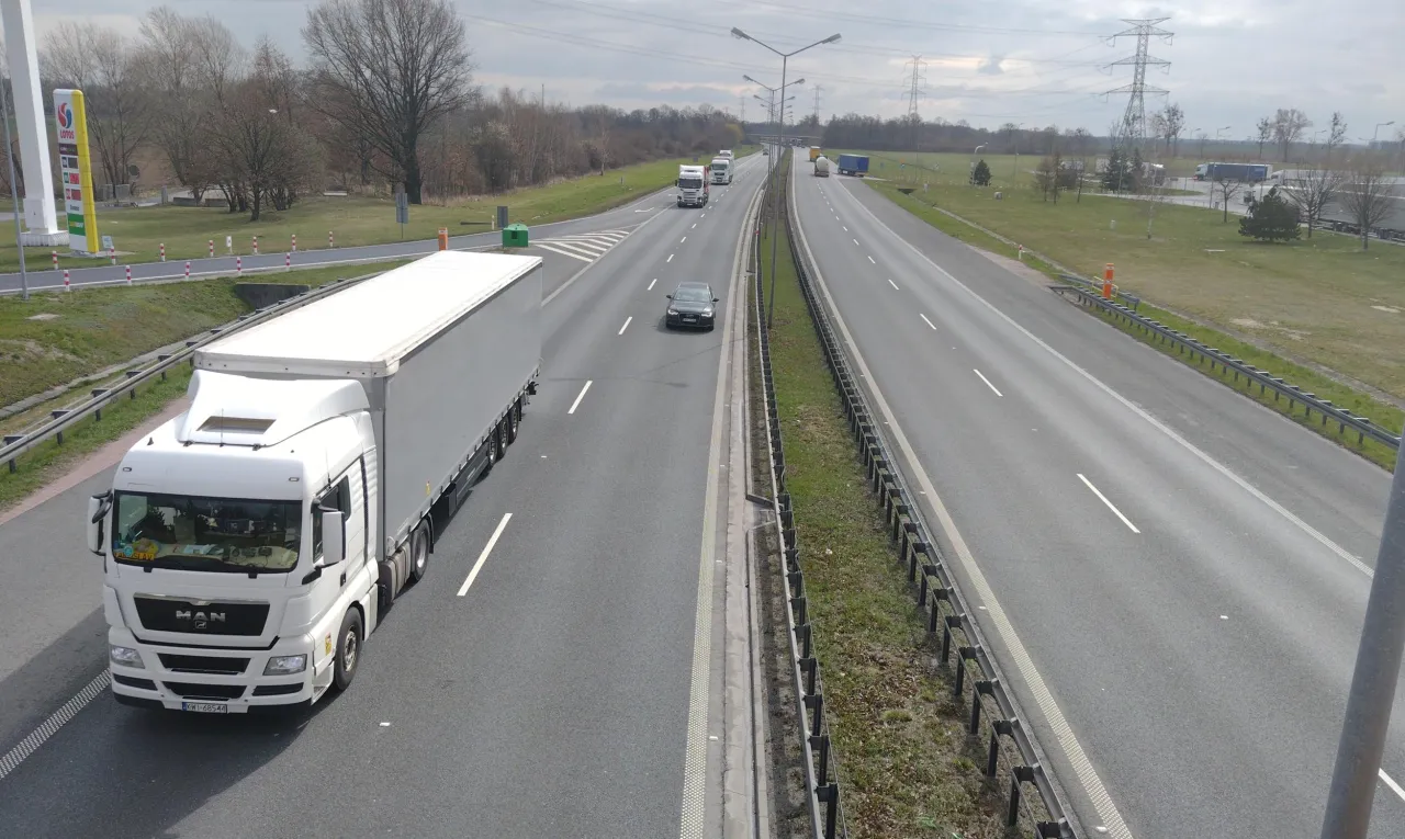 mapa dr&oacute;g objętych e-TOLL w Polsce