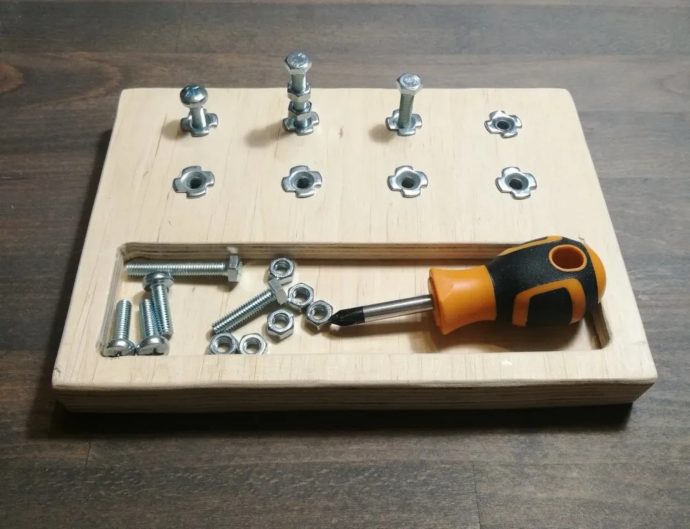 Podstawowe narzędzia do stolarstwa DIY, zestaw majsterkowicza