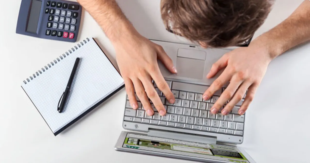 Osoba korzystająca z komputera, platforma ePUAP lub portal podatnika