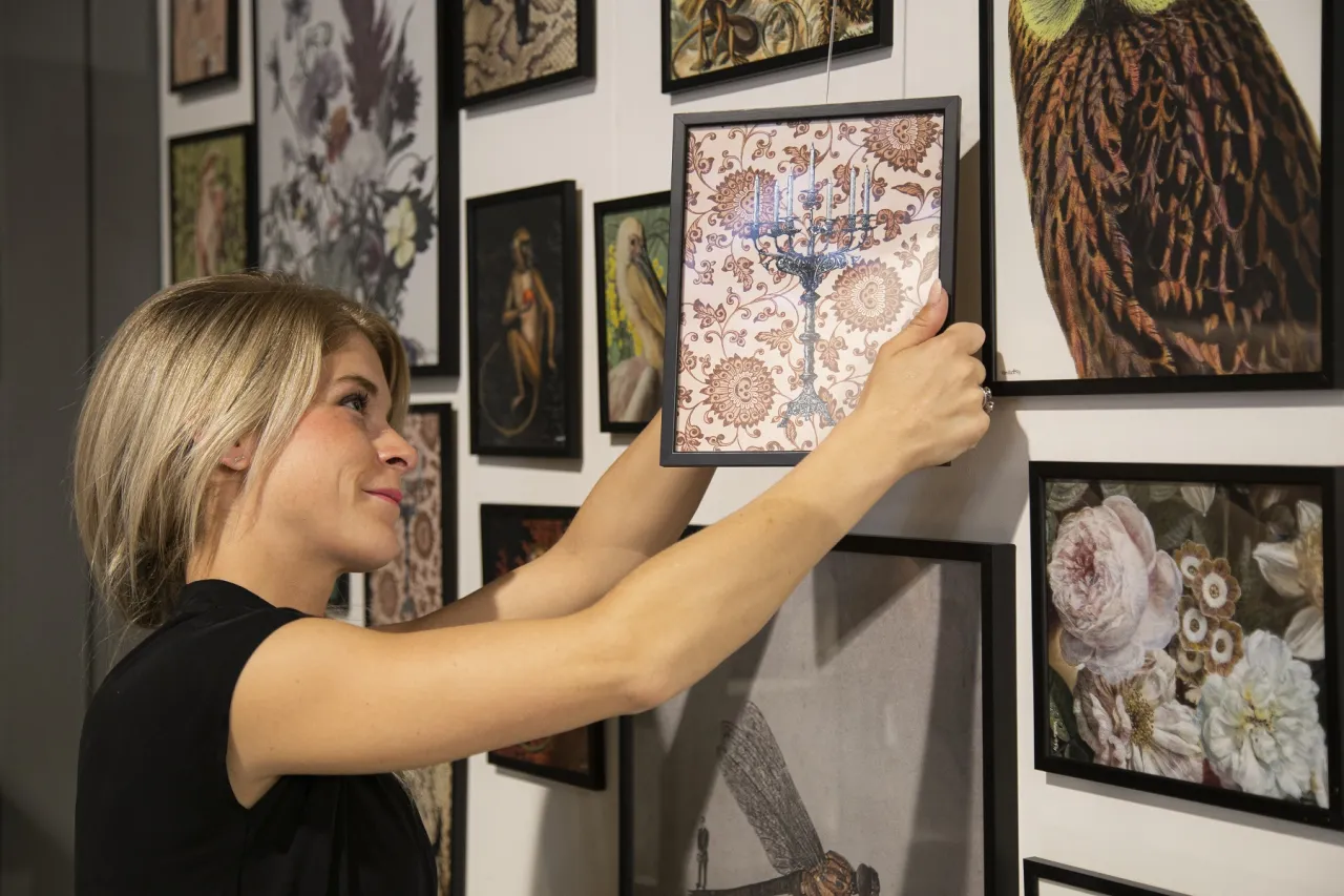 Wieszanie ciężkich obrazów bez wiercenia