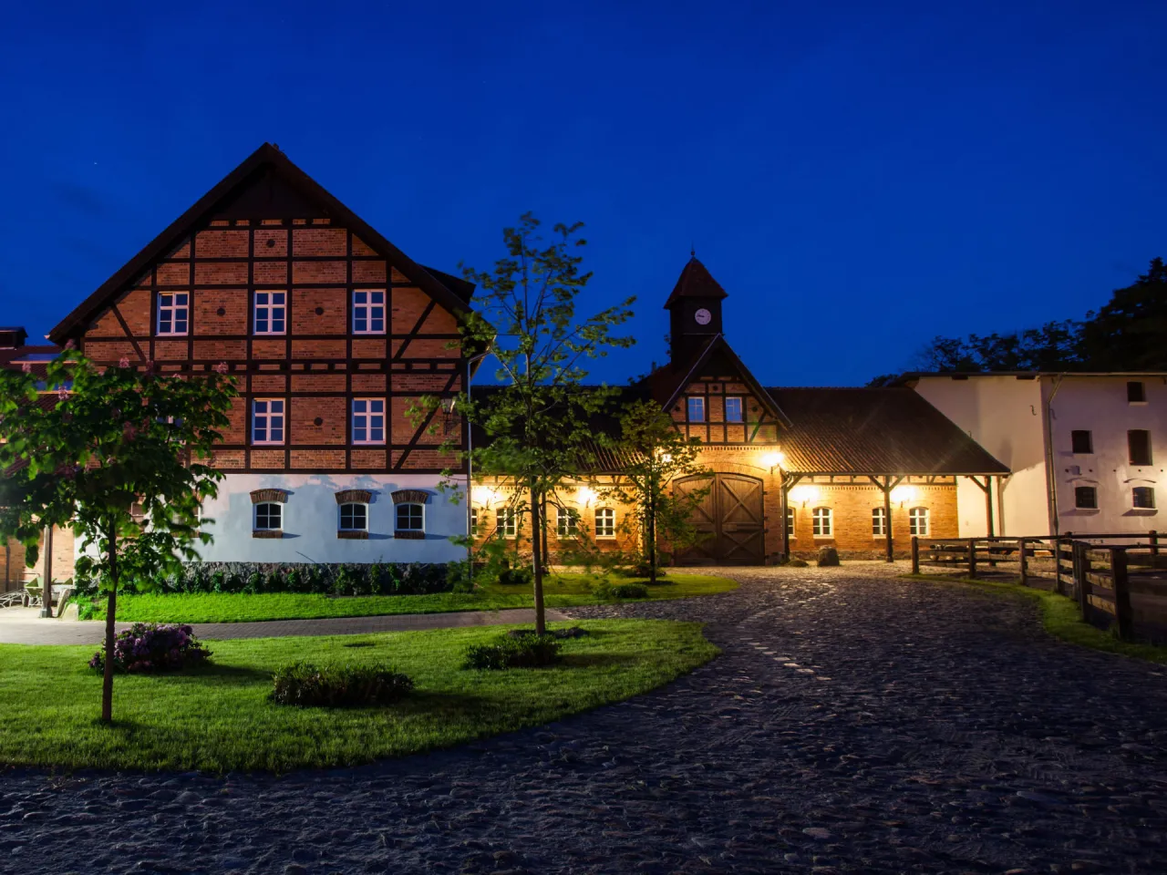 Stadnina Koni Ciekocinko infrastruktura jeździecka