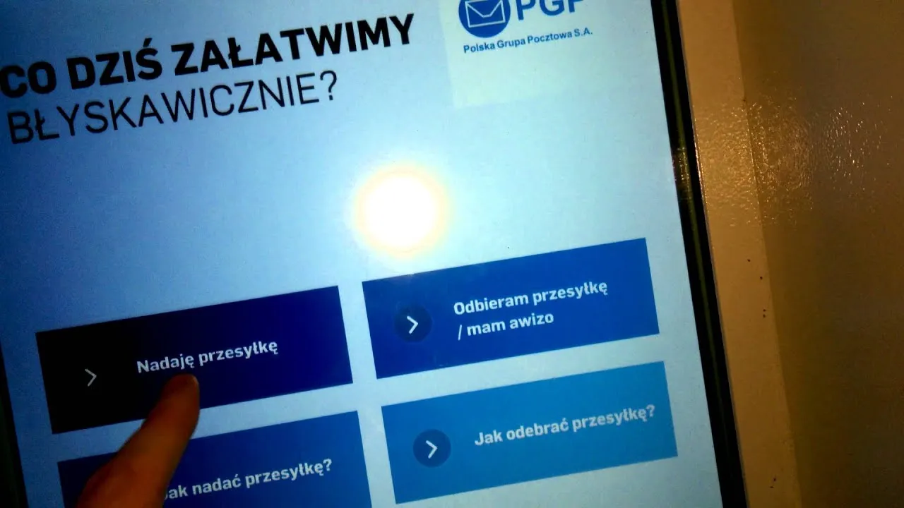 Zdjęcie Czy muszę drukować etykietę InPost? Oto wygodne opcje nadania paczki