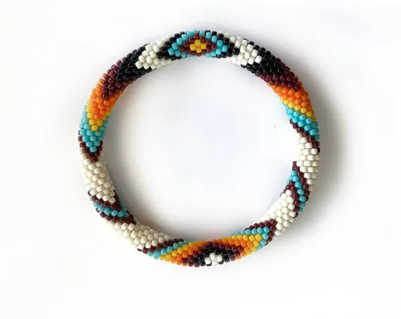 przykład bransoletki z koralik&oacute;w Toho na cienkiej nici