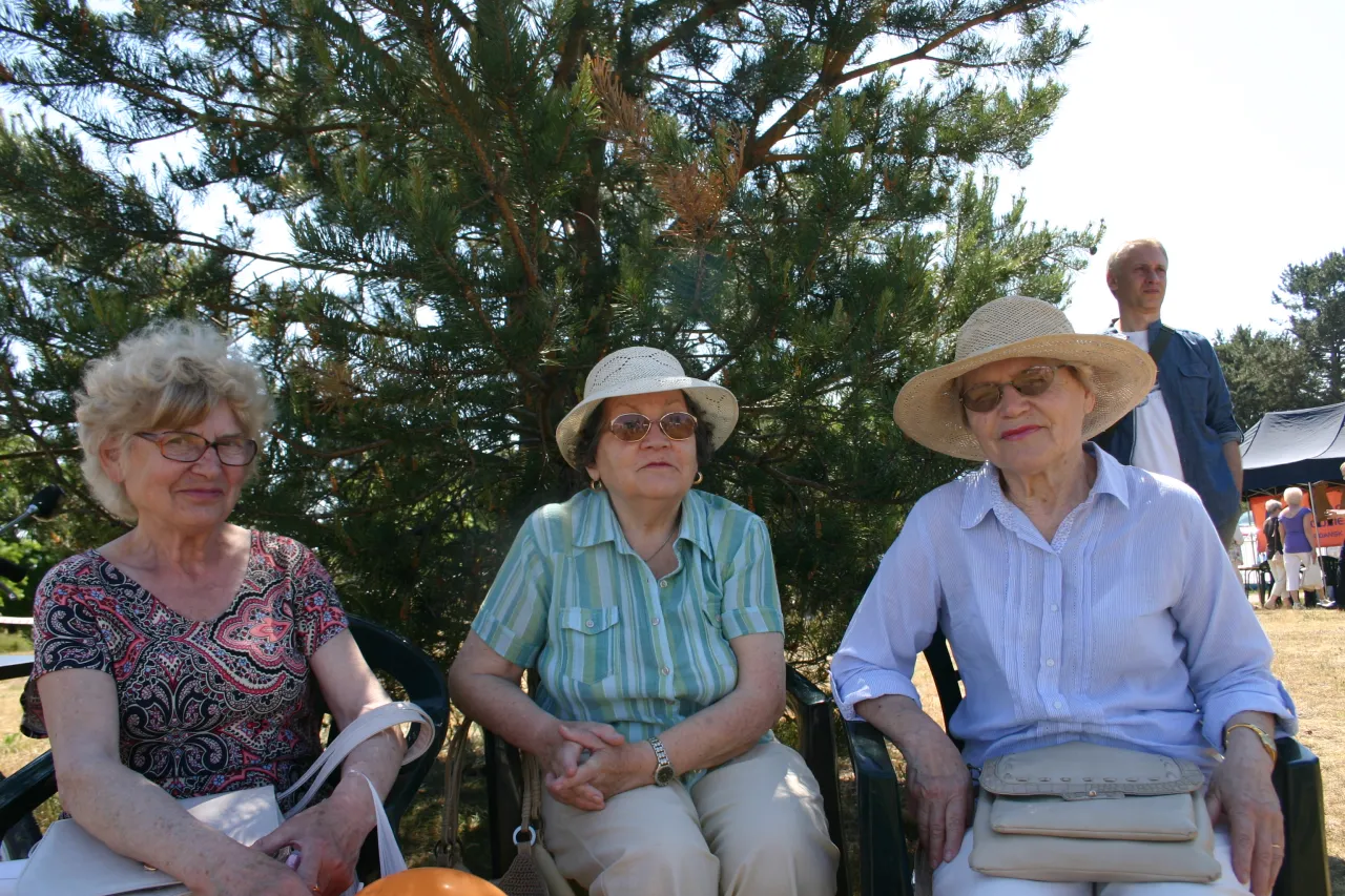 osoby starsze pracujące w trudnych warunkach