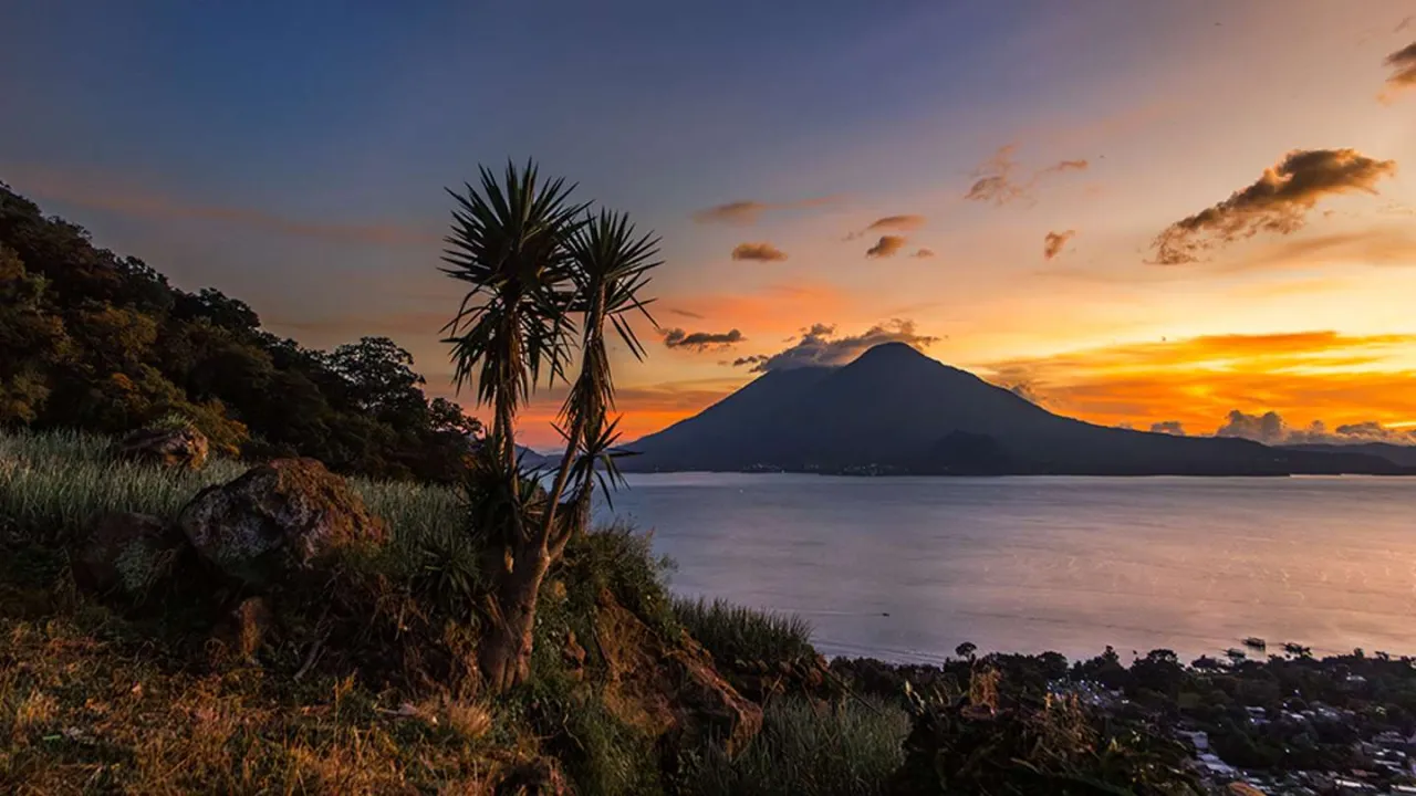 Gwatemala krajobraz rynki ludzie