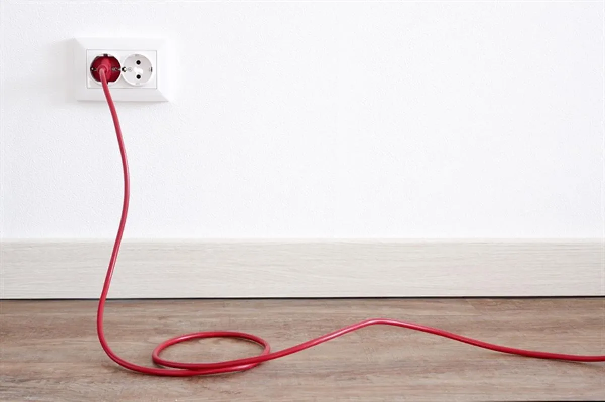 Zdjęcie Czy przedłużacz pobiera prąd? Prawda o zużyciu energii w domu