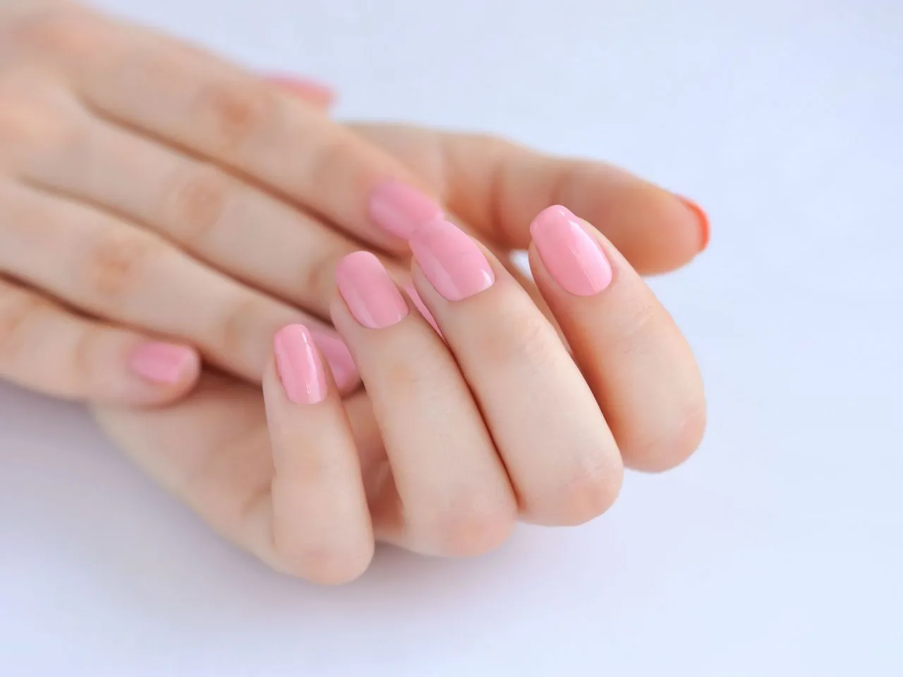 Zdjęcie Manicure winylowy – zrozum, na czym polega ta nowoczesna technika