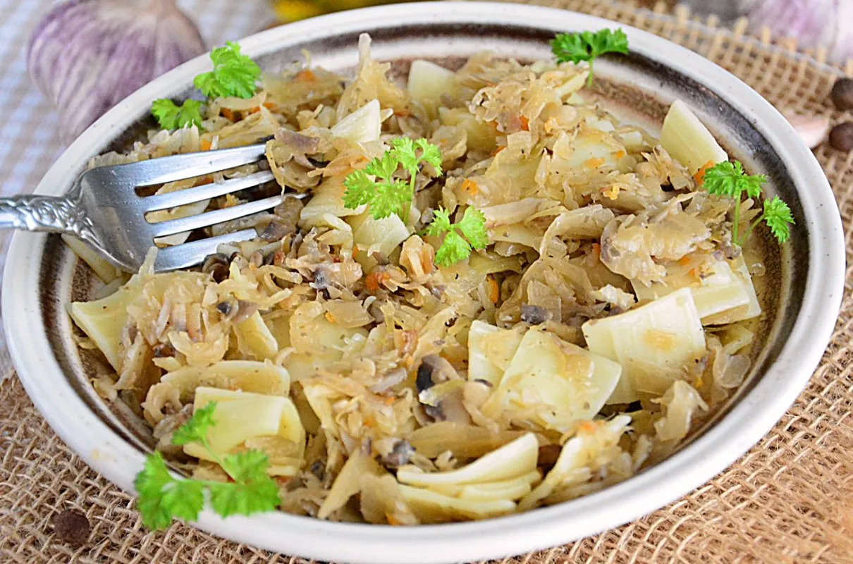 łazanki z kapustą i grzybami