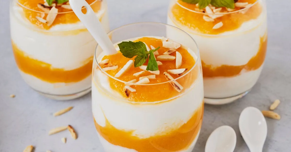 Verschiedene Pfirsichdesserts