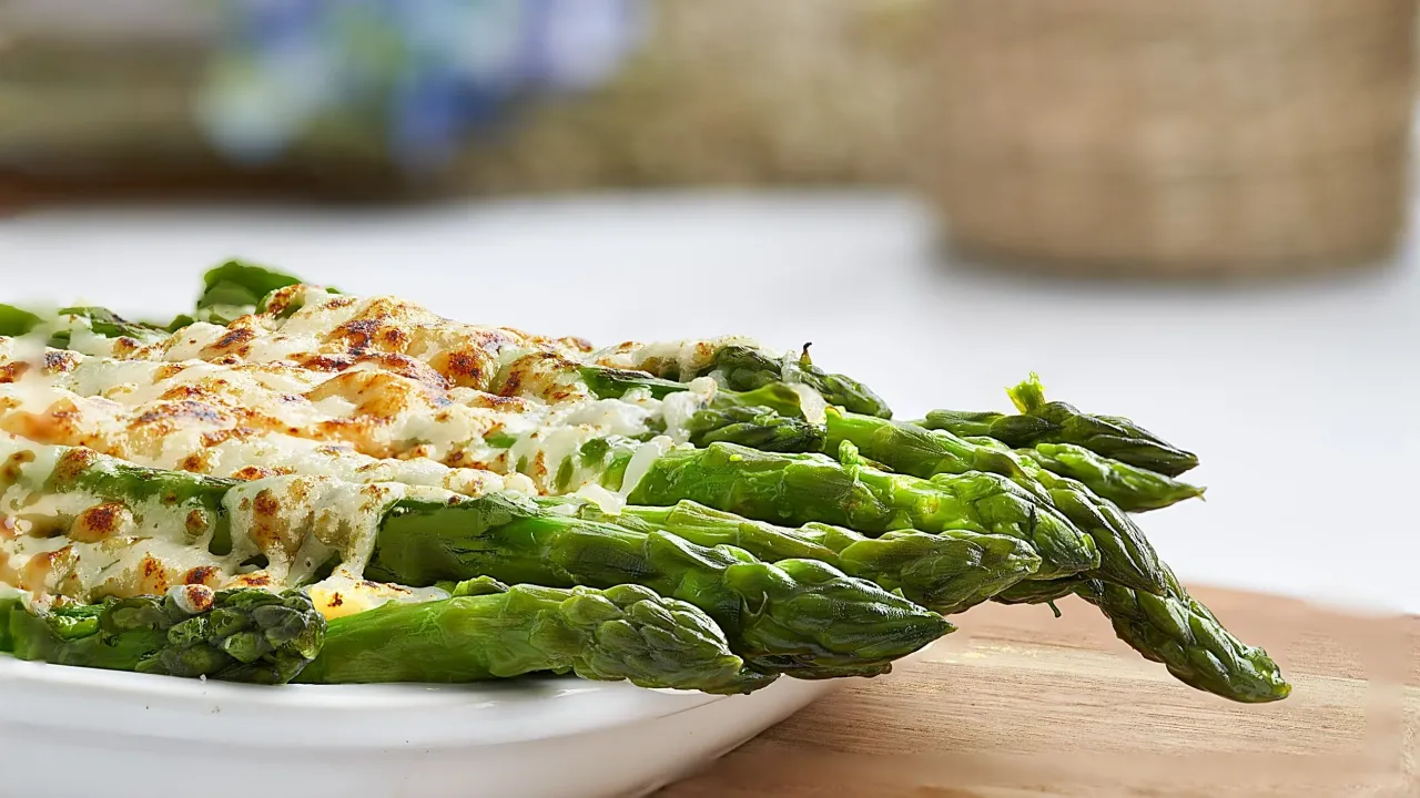 Białe i zielone szparagi różnice