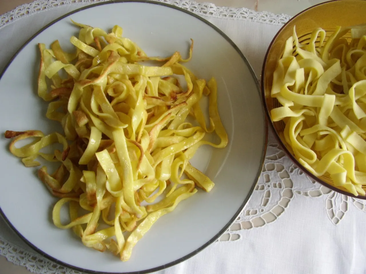 makaron z żółtek vs całych jajek