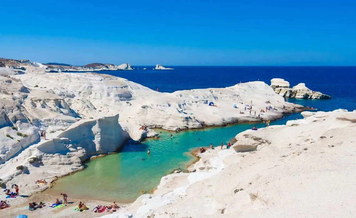 Milos Sarakiniko plaża, Peloponez Mykeny