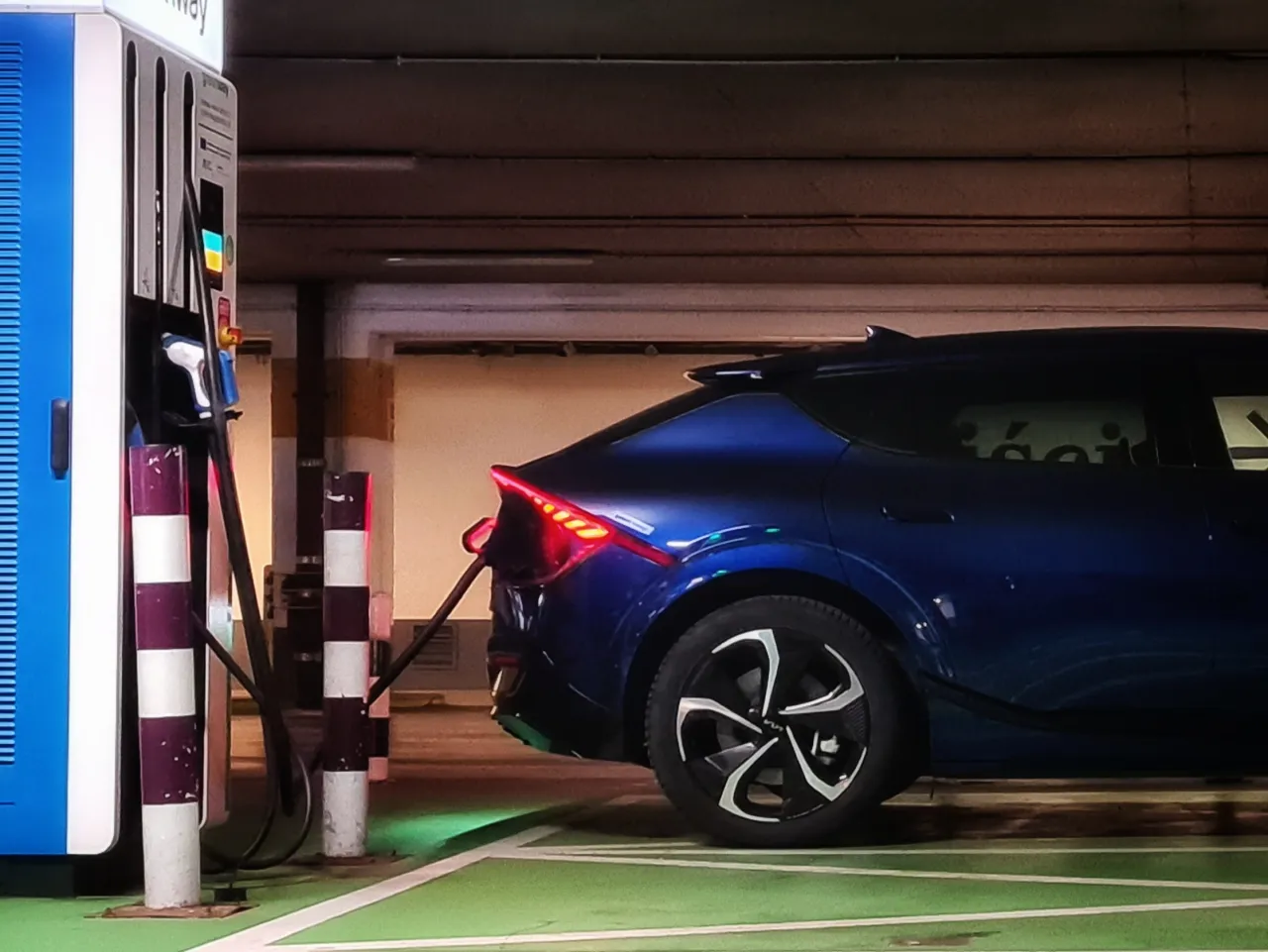 Porównanie cenników ładowania EV Polska